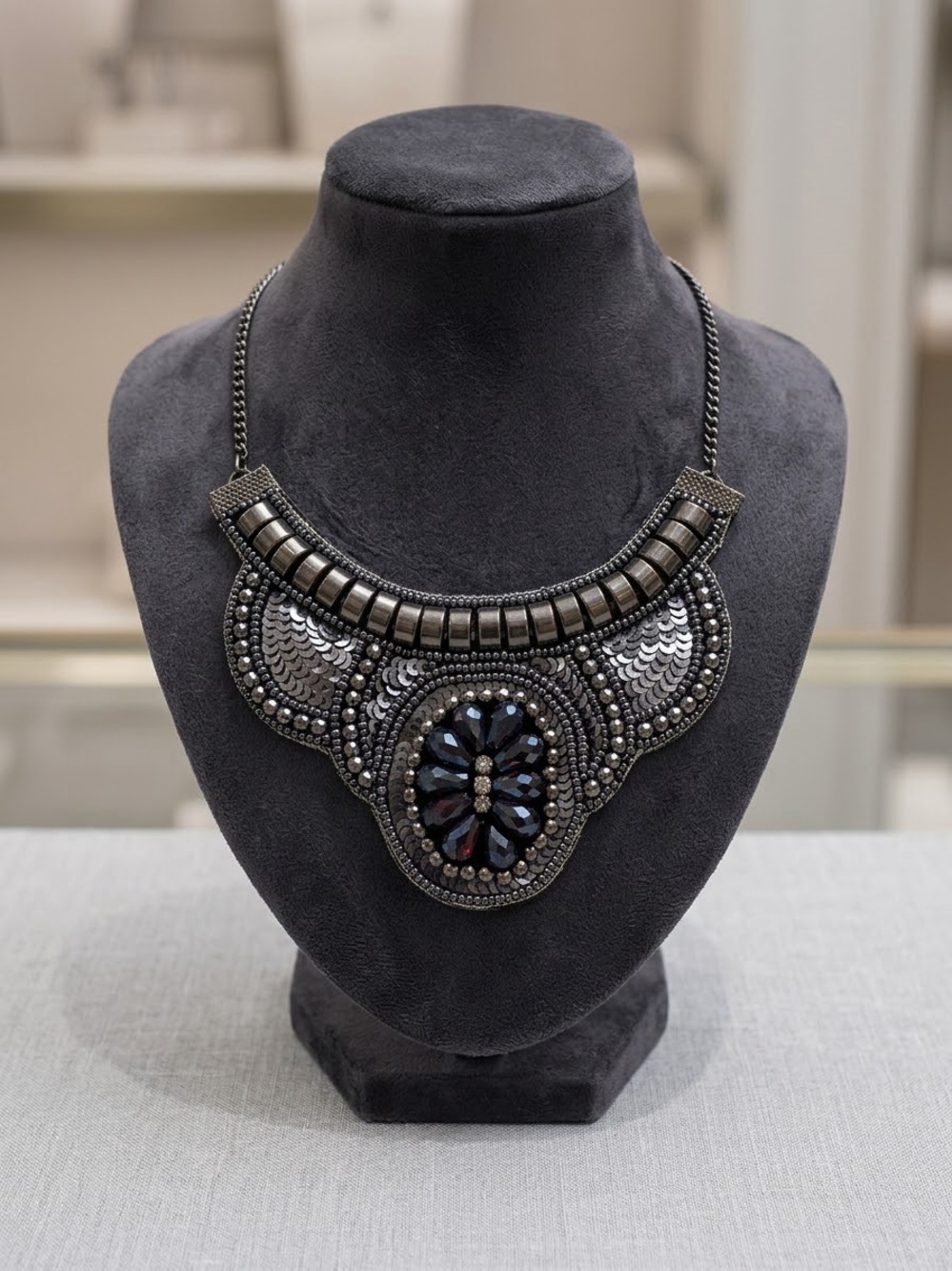 Statement necklace